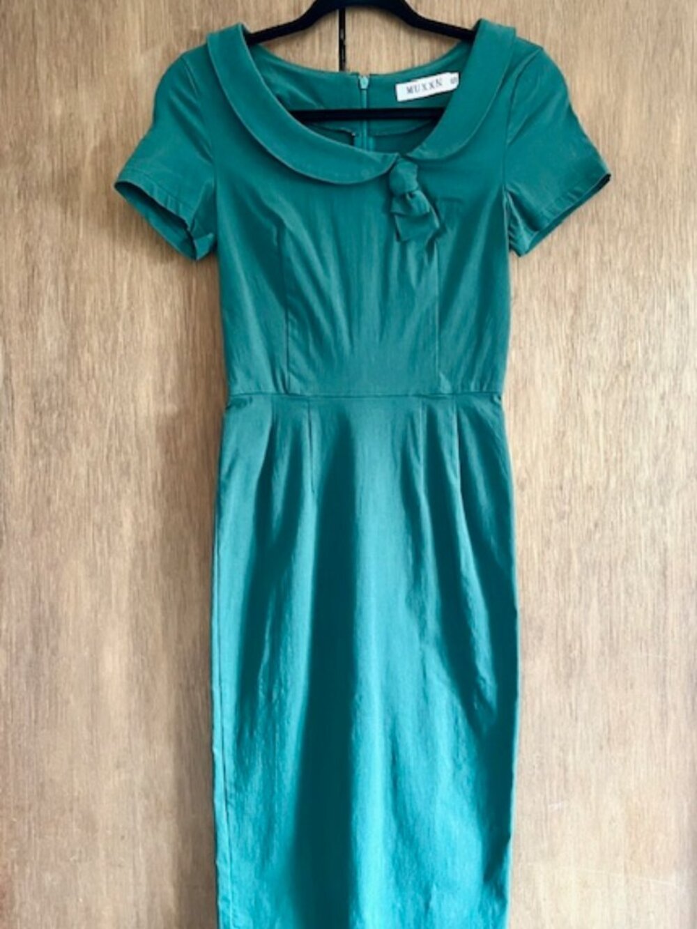 MUXXN Dress Emerald Green Retro Style Body Con Knee Length Stretch Women's S